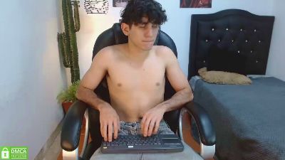 billy_wildd live cam on Cam4