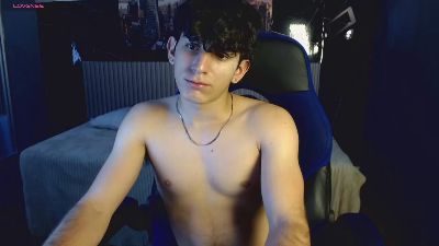 billy_wildd live cam on Cam4