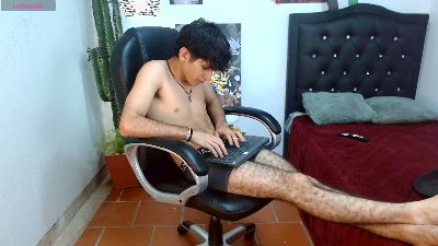 billy_wildd live cam on Cam4