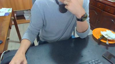 bimasseurpoilu live cam on Cam4