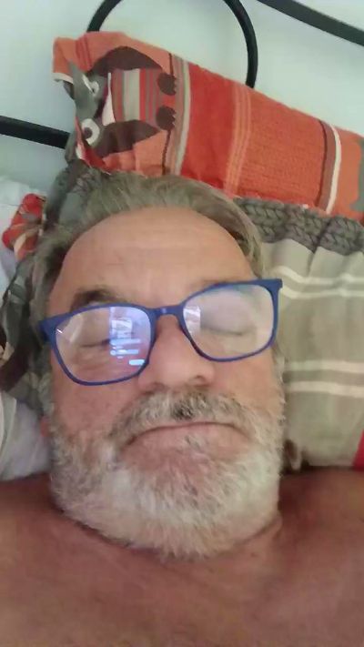 bingo65 live cam on Cam4