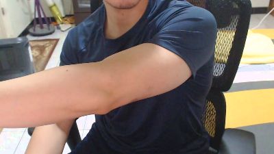 bio1988 live cam on Cam4