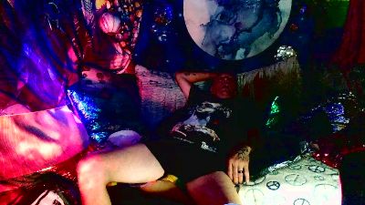 biteme69691 live cam on Cam4