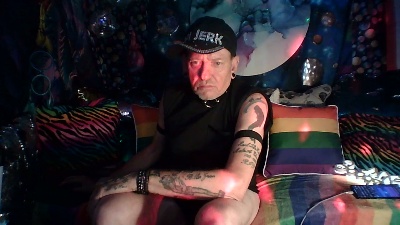 biteme69691 live cam on Cam4