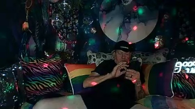 biteme69691 live cam on Cam4