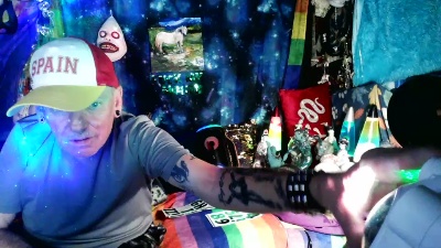 biteme69691 live cam on Cam4