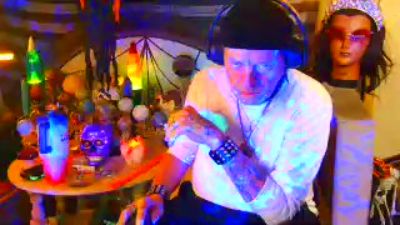 biteme69691 live cam on Cam4