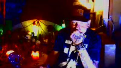 biteme69691 live cam on Cam4