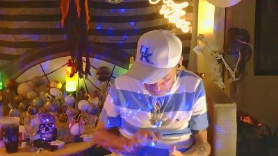 biteme69691 live cam on Cam4