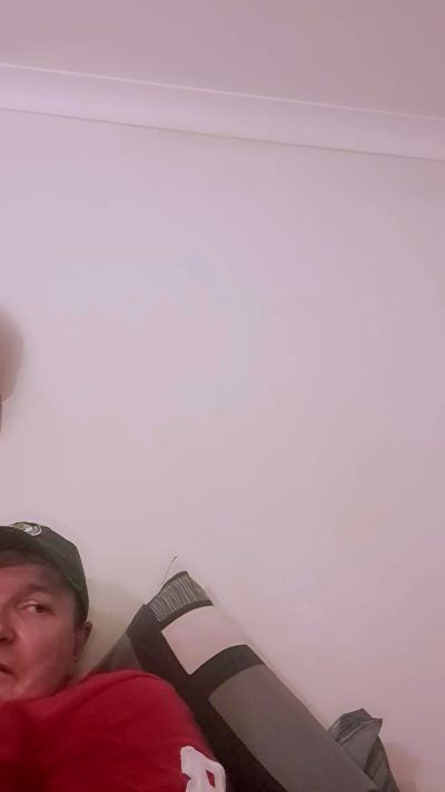 bitemypillo1 live cam on Cam4