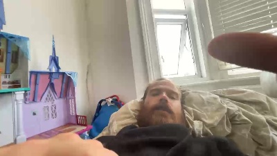 bk2018 live cam on Cam4