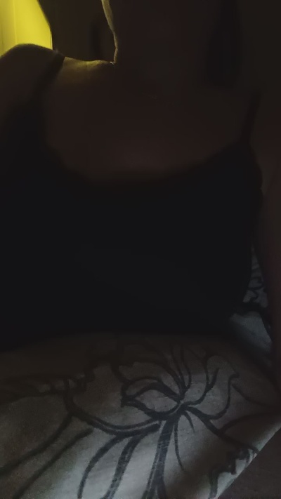 black1982 live cam on Cam4