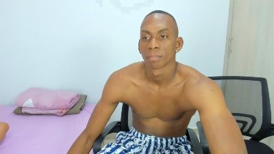 blackandwhite1 live cam on Cam4