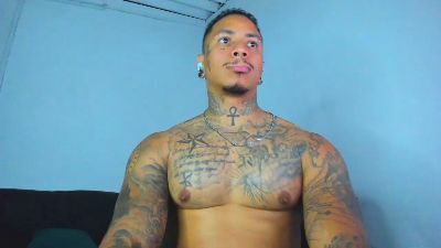 blackdavidtatto live cam on Cam4