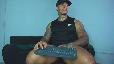 blackdavidtatto live cam on Cam4