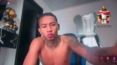blackk_latino live cam on Cam4