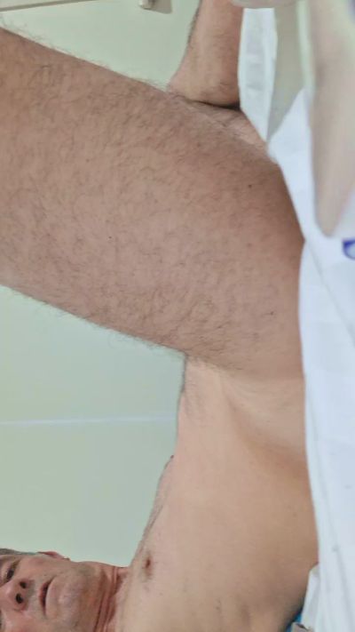 blake_aussie live cam on Cam4