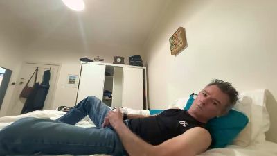 blake_aussie live cam on Cam4