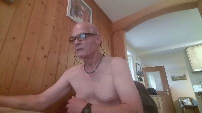 blasehase50 live cam on Cam4