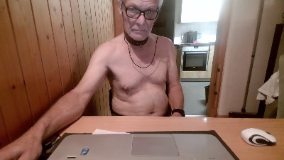 blasehase50 live cam on Cam4
