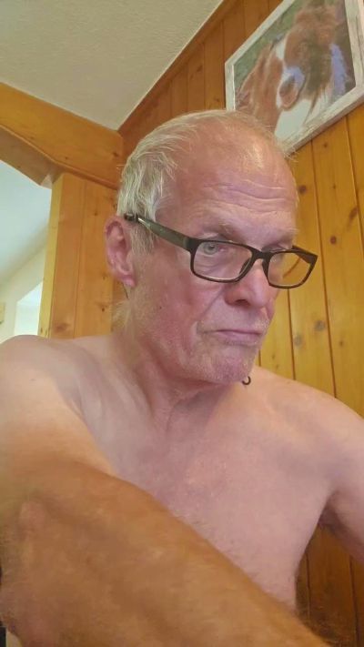 blasehase50 live cam on Cam4