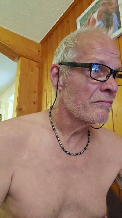 blasehase50 live cam on Cam4