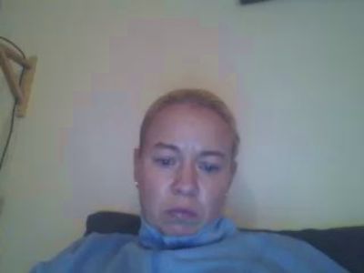 blondeandpetite live cam on Cam4