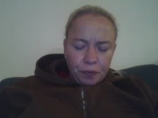 blondeandpetite live cam on Cam4
