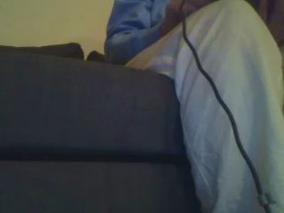 blondeandpetite live cam on Cam4