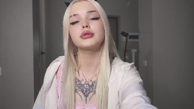 blondie_ink live cam on Cam4