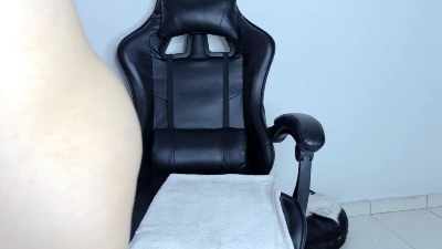 blondie_squirt live cam on Cam4