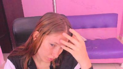 blondie_squirt live cam on Cam4