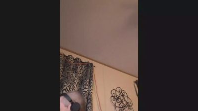 blue198091 live cam on Cam4