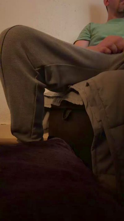 blue504 live cam on Cam4