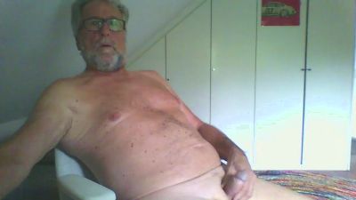 blue85sky live cam on Cam4