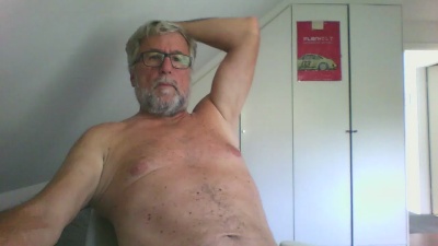 blue85sky live cam on Cam4