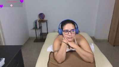 blue_moon_ live cam on Cam4