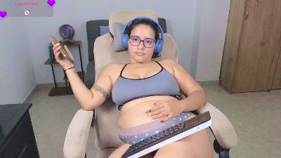 blue_moon_ live cam on Cam4