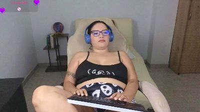 blue_moon_ live cam on Cam4