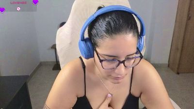 blue_moon_ live cam on Cam4