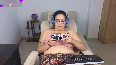 blue_moon_ live cam on Cam4