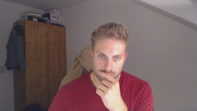 blueeyes839 live cam on Cam4
