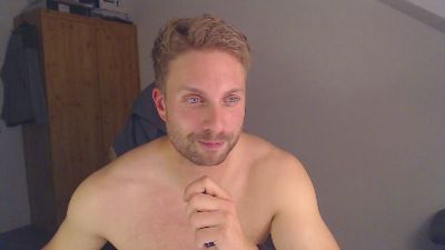 blueeyes839 live cam on Cam4