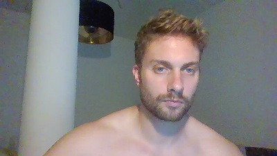 blueeyes839 live cam on Cam4