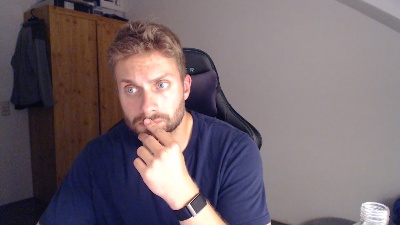 blueeyes839 live cam on Cam4