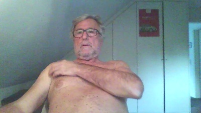 blueskysslave live cam on Cam4