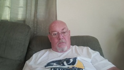 bob4uhot live cam on Cam4