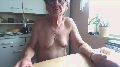 bobbily live cam on Cam4