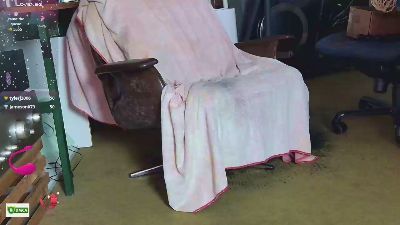 bobbyy444 live cam on Cam4
