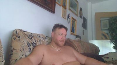 bogdan393 live cam on Cam4